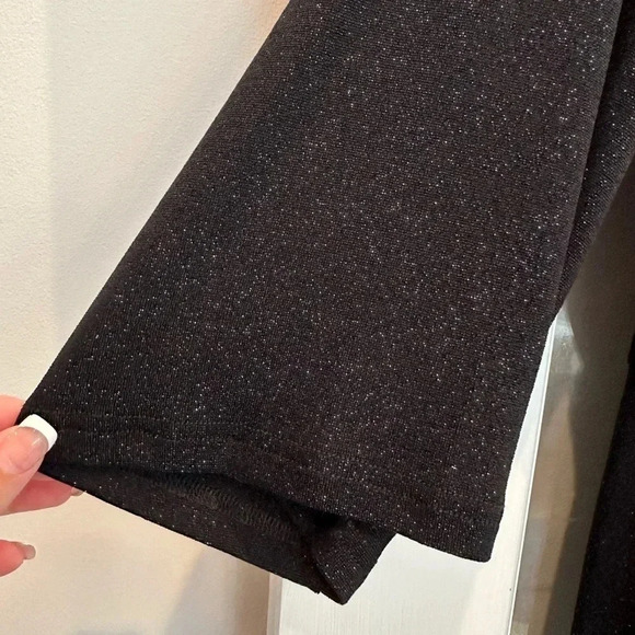 Andree by Unit Women's Metallic Black Wrap Front Stretch Top Plus Size 1X NWT - Picture 7 of 14